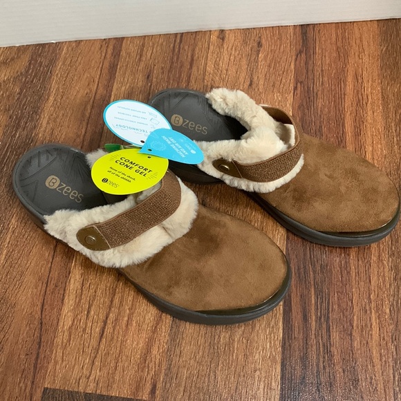 Bzees Shoes - Bzees brown faux suede and fuzzy Sherpa, 2” wedge clogs sz8